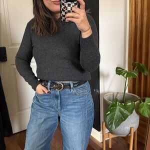 Club Room V neck Wool Blend Pullover sweater. size S